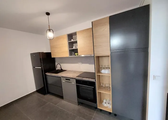 Cosmopolit By Riba *